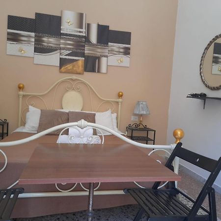 Casa Roma Affittacamere Zewnętrze zdjęcie