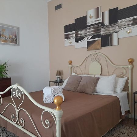 Casa Roma Affittacamere Zewnętrze zdjęcie