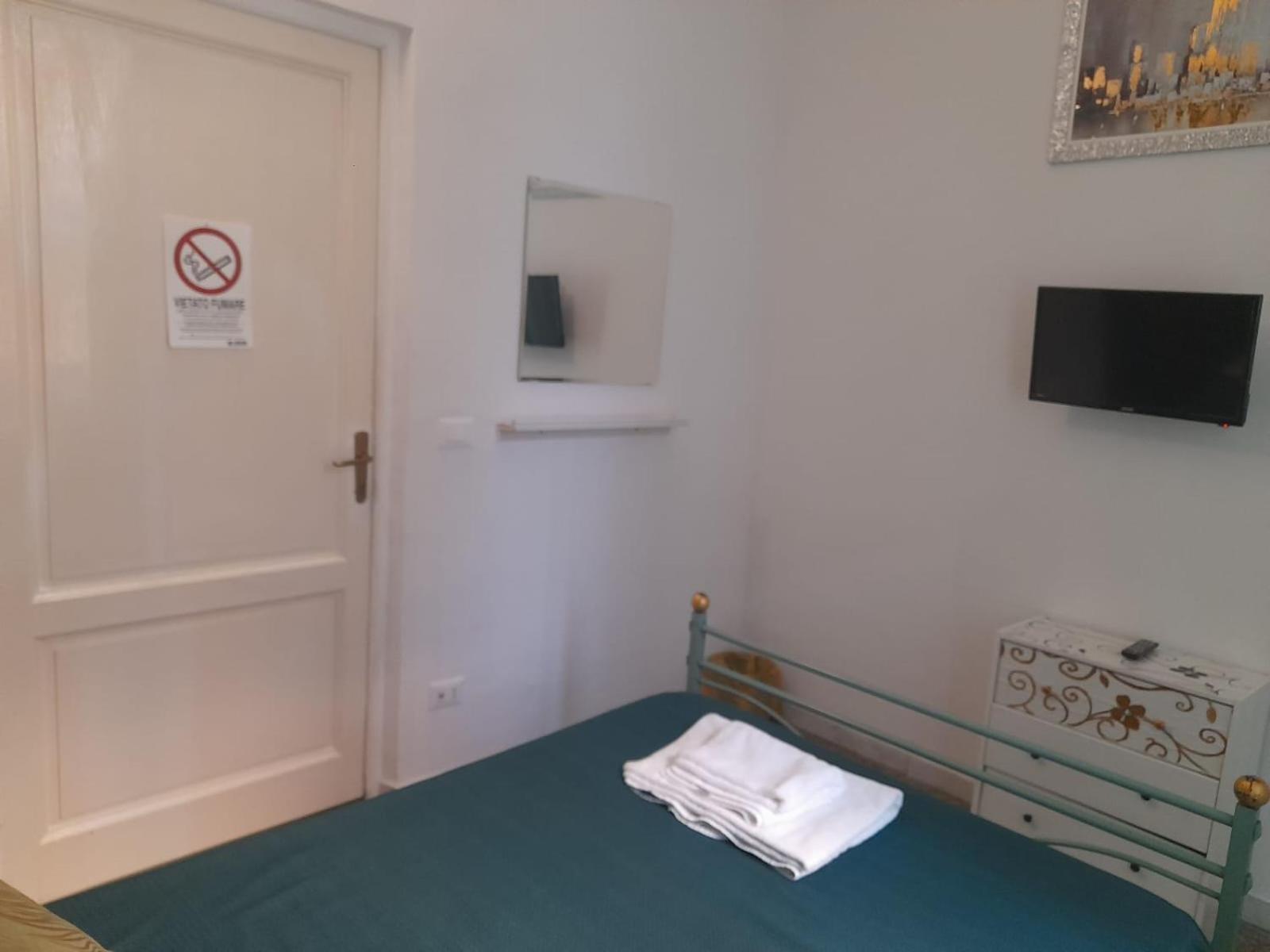 Casa Roma Affittacamere Zewnętrze zdjęcie